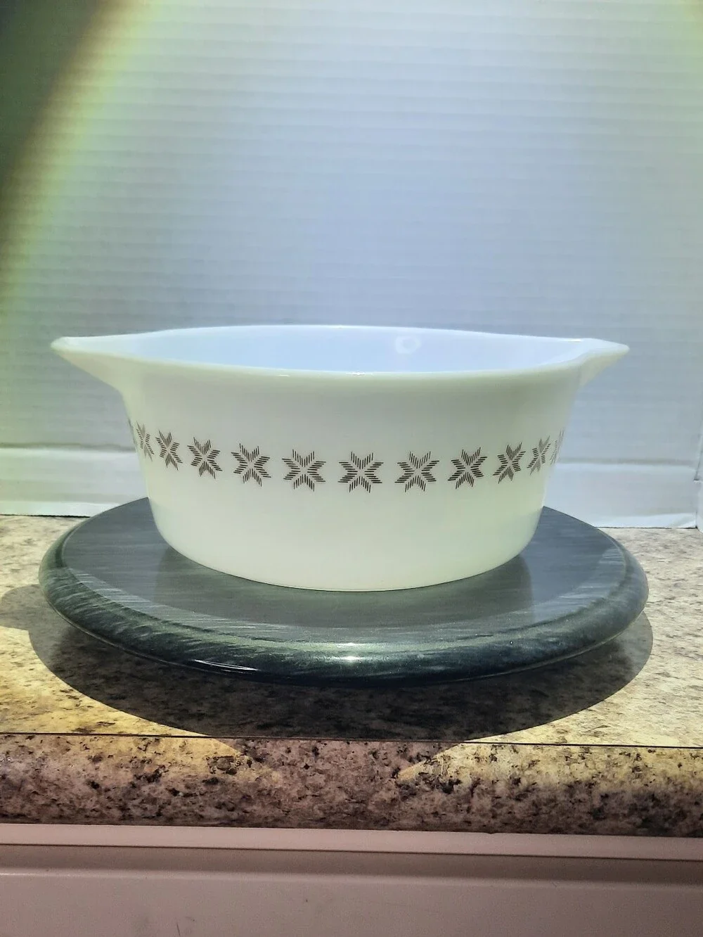 Pyrex Town & Country 475 Casserole Dish